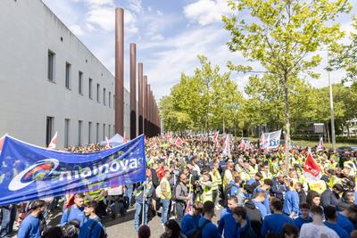 ver.di Demonstration vor der Bundesnetzagentur in Bonn - 08.05.2025-stock-foto