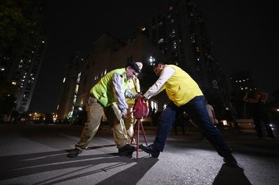 Blackouts In Various Cities As Part Of Civil Defense Mock Drill-stock-foto