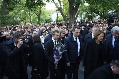 RECORD DATE NOT STATED Warszawa 8.05.2025 Students gather during a minute of silence on Warsaw University campus to reme-stock-photo