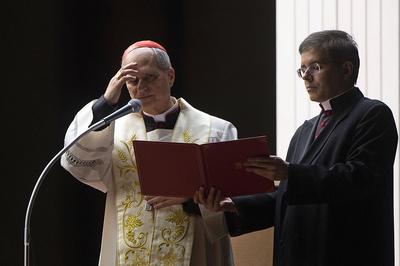 ITALY -  ROSARY PRAYER HELD FOR THE HEALTH OF POPE FRANCIS IN ST PETER'S SQUARE AT THE VATICAN   - 2025/3/3-stock-foto