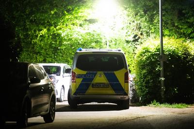 Schusswechsel mit Sturmgewehr - Polizei schie?t 26-j?hrigen Mann in Billerbeck an - 26-j?hriger schwer verletzt-stock-foto
