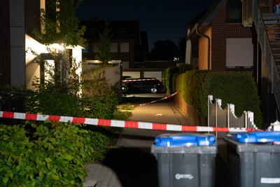 Schusswechsel mit Sturmgewehr - Polizei schie?t 26-j?hrigen Mann in Billerbeck an - 26-j?hriger schwer verletzt-stock-foto