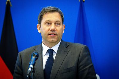 Bundesfinanzminister Klingbeil reist nach Frankreich-stock-photo
