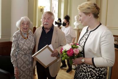 RegBm Franziska Giffey; Mittagessen zu Ehren von Wolf Biermann, Ehrenb?rger von Berlin, nachtr?glich zu seinem 85. Gebur-stock-photo