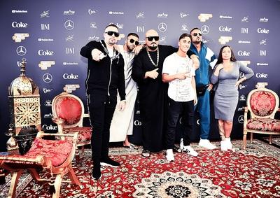 10.07.2019, xlakx, Musik , HYPE AWARDS 2019 emspor, 3 v.l.auf den Orientteppich Rapper Xatar und Schwesta Ewa ganz auss-stock-photo