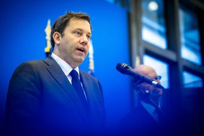 Bundesfinanzminister Klingbeil reist nach Frankreich-stock-photo