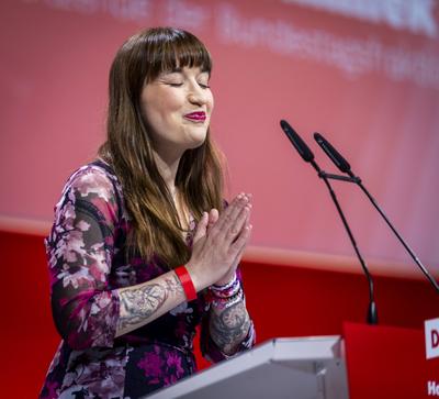 Heidi Reichinnek Parteitag DIE LINKE-stock-foto