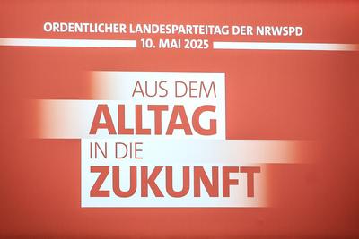 Politik - Landespolitik - NRW - ordentlicher Landesparteitag der NRWSPD in Duisburg 10.05.2025-stock-foto
