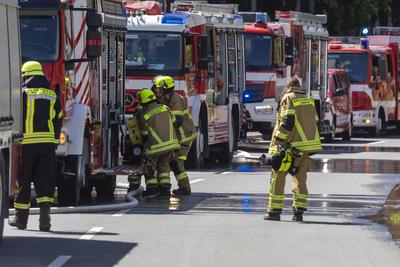 Reportage 10.05.2025 Mit der gro?angelegten Katastrophenschutz-?bung ?L?wenzahn? probt die Stadt Erlangen mit 800 Haupt- und Ehrenamtlichen und dutzenden von Fahrzeugen den Extremfall-stock-foto