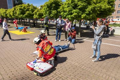 Reportage 10.05.2025 Mit der gro?angelegten Katastrophenschutz-?bung ?L?wenzahn? probt die Stadt Erlangen mit 800 Haupt- und Ehrenamtlichen und dutzenden von Fahrzeugen den Extremfall-stock-foto