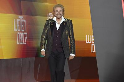 Thomas Gottschalk in der ZDF-Unterhaltungsshow Wetten, dass..? live aus der Messehalle. N?rnberg, 06.11.2021 *** Thomas-stock-foto