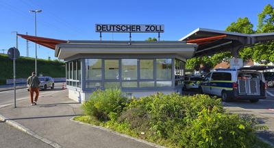 German - Swiss Border in Weil am Rhein, Germany-stock-foto