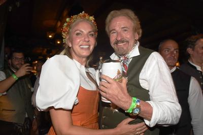 Bilder des Jahres 2024, Entertainment 09 September Karina Thomas Gottschalk TV Moderator Muenchen 21.09.24 Oktoberfest M-stock-foto