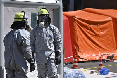 Katastrophenschutz?bung L?wenzahn-stock-foto