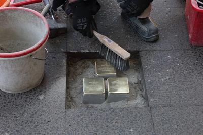 Stolpersteinverlegung in Potsdam-stock-foto