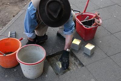 Stolpersteinverlegung in Potsdam-stock-foto