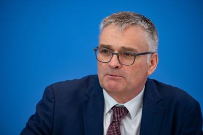 Regierungspressekonferenz mit Stefan Kornelius-stock-foto