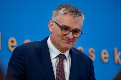 Regierungspressekonferenz mit Stefan Kornelius-stock-foto