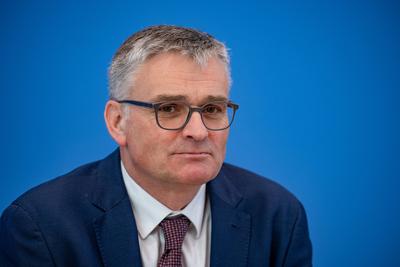 Regierungspressekonferenz mit Stefan Kornelius-stock-foto