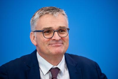 Regierungspressekonferenz mit Stefan Kornelius-stock-foto