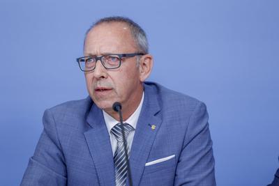 Bj?rn H?cke bei PK rechtliches Gutachten zum Thema Verfassungsschutz in Berlin-stock-foto