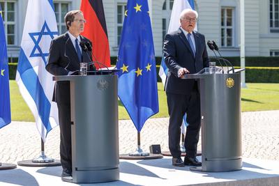 PK BP Steinmeier und Israels Praesident-stock-photo