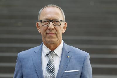 Bj?rn H?cke bei PK rechtliches Gutachten zum Thema Verfassungsschutz in Berlin-stock-foto
