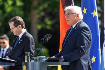 PK BP Steinmeier und Israels Praesident-stock-photo