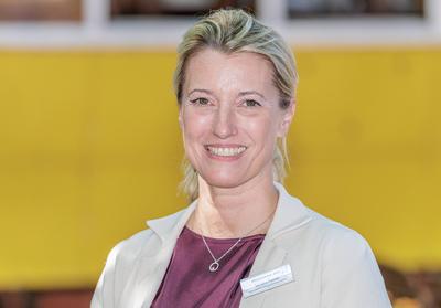Minister Laumann ?berreicht den Pflegepreis 2025 bei der Pflegekammer NRW-stock-foto