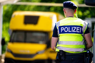 Grenzkontrollen Bundespolizei - Grenze zu Frankreich-stock-photo