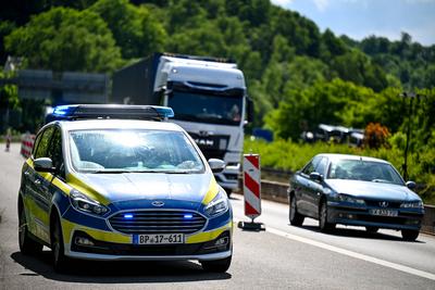 Grenzkontrollen Bundespolizei - Grenze zu Frankreich-stock-photo