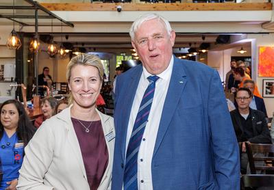Minister Laumann ?berreicht den Pflegepreis 2025 bei der Pflegekammer NRW-stock-foto