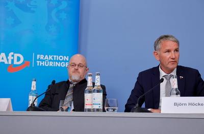 Michael Elicker, Bj?rn H?cke, AfD, Deutschland, Berlin, Pressekonferenz: AfD-Fraktion im Th?ringer Landtag, Verfassungsw-stock-foto