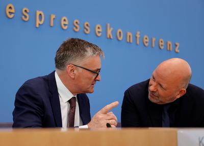 Regierungssprecher Stefan Kornelius, Deutschland, Berlin, Bundespressekonferenz, Thema: Regierungspressekonferenz *** Go-stock-foto