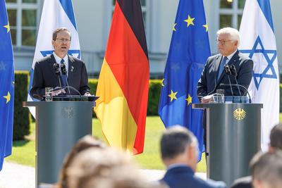 PK BP Steinmeier und Israels Praesident-stock-photo