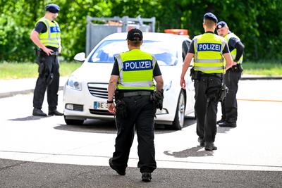 Grenzkontrollen Bundespolizei - Grenze zu Frankreich-stock-photo