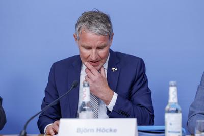 Bj?rn H?cke bei PK rechtliches Gutachten zum Thema Verfassungsschutz in Berlin-stock-foto