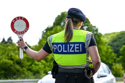 Grenzkontrollen Bundespolizei - Grenze zu Frankreich-stock-photo
