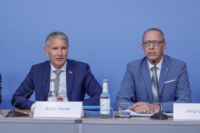 Bj?rn H?cke bei PK rechtliches Gutachten zum Thema Verfassungsschutz in Berlin-stock-foto