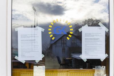 Reichsbürgerbank Wer Bank- und Geldanlagegeschäfte betreiben will, muss sich an einen engen Gesetzesrahmen halten, kontr-stock-photo