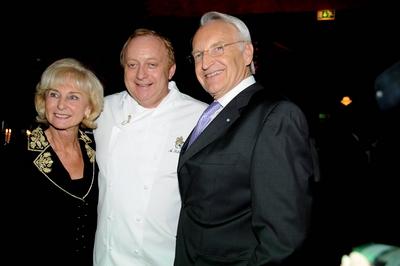 Koch Alfons Schuhbeck Mitte und Edmund Stoiber Deutschland CSU mit Ehefrau Karin anl?sslich der-stock-foto
