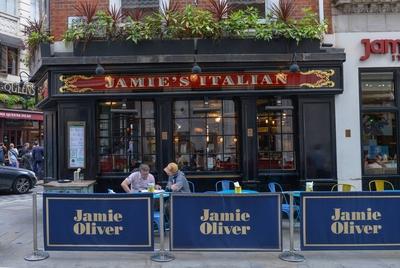 Jamie s Italian Piccadilly Denman Street London England Grossbritannien *** Jamie s Italian Pi-stock-foto