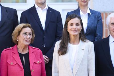 Queen Letizia attends a working meeting at Zarzuela Palace-stock-foto