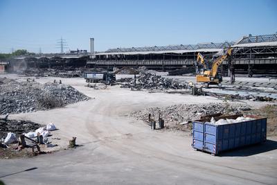 Abrissarbeiten der Vallourec-Produktionshallen-stock-foto