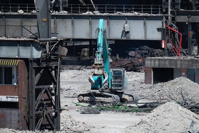 Abrissarbeiten der Vallourec-Produktionshallen-stock-foto