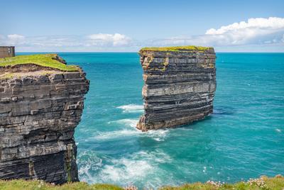 Sea Stack, Downpatrick Head, Co Mayo, Ireland Sea Stack, Downpatrick Head, Co Mayo, Ireland Copyright: xZoonar.com/dvlco-stock-photo