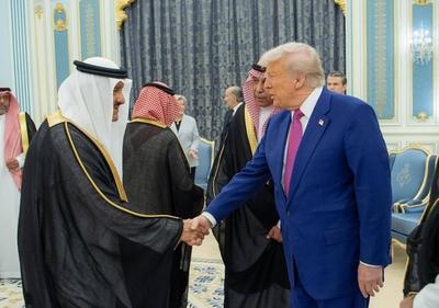 Saudi Crown Prince Mohammed bin Salman receive U.S. President Donald Trump at the Royal Court-stock-photo