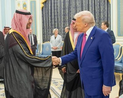 Saudi Crown Prince Mohammed bin Salman receive U.S. President Donald Trump at the Royal Court-stock-photo