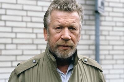 Bildnummer: 56658660  Datum: 02.01.1986  Copyright: imago/teutopressHeinz Reincke (Schauspieler) 01/86 - Mann Schauspiel Fernsehen TV Film Serie grauhaarig kurzhaarig Vollbart leger Jacke grau Hemd draussen halb quer neutral People Shooting xmk x0x 1986 quer  56658660 Date 02 01 1986 Copyright Imago teutopress Heinz Reincke Actor 01 86 Man Acting Television TV Film Series grauhaarig short Full beard casual Jacket grey Shirt outside half horizontal neutral Celebrities Shooting xmk x0x 1986 horizontal-stock-foto