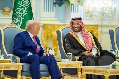Saudi Crown Prince Mohammed bin Salman receive U.S. President Donald Trump at the Royal Court-stock-photo